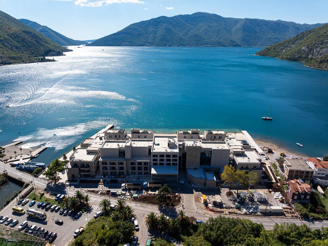 Apartment in Risan, Kotor Municipality, Montenegro 2 - 16454274