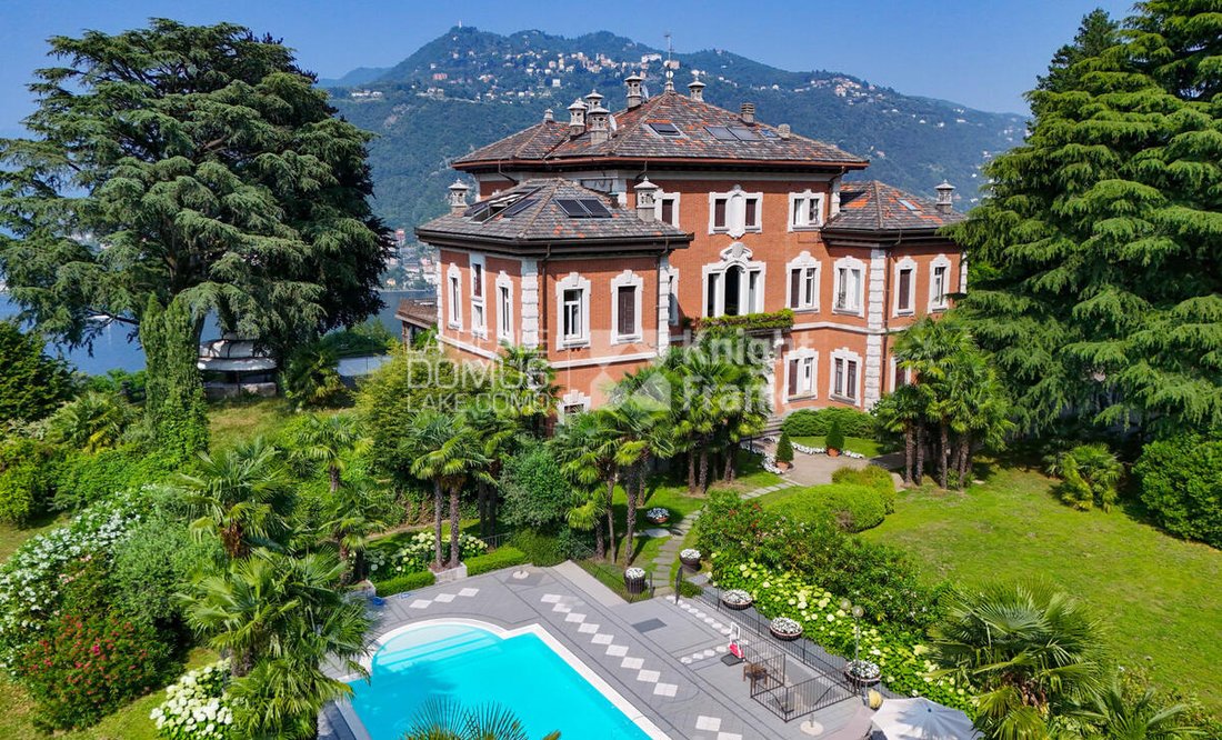 Penthouse in Western Lake Center, Como, Lombardy 1 - 16415199