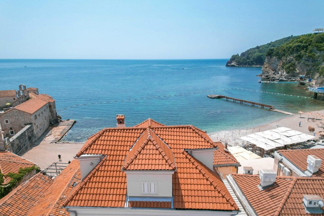 Apartment in Budva, Budva Municipality, Montenegro 2 - 16454437