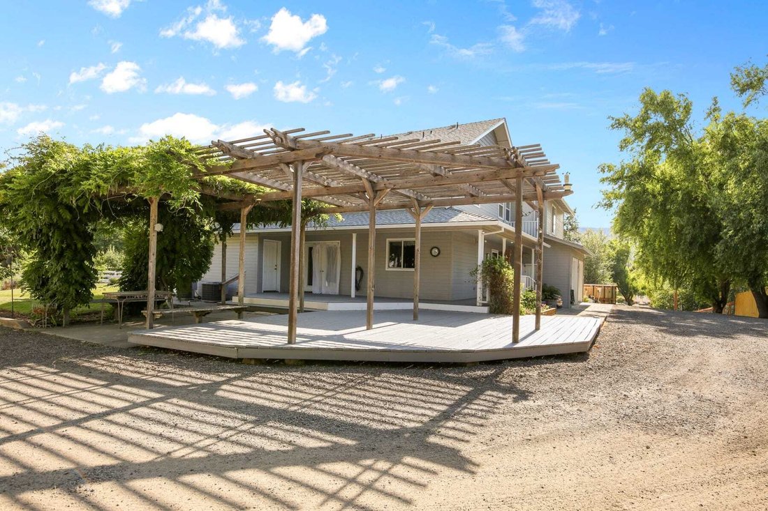 House in Talent, Oregon, United States 5 - 16457162