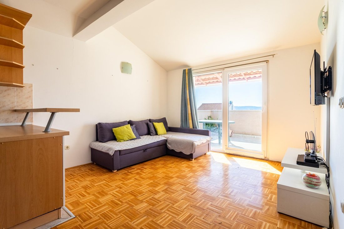 Villa in Kastel Sucurac, Split-Dalmatia County, Croatia 1 - 16258260