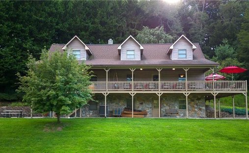 House in Mouth of Wilson, Virginia, United States 1