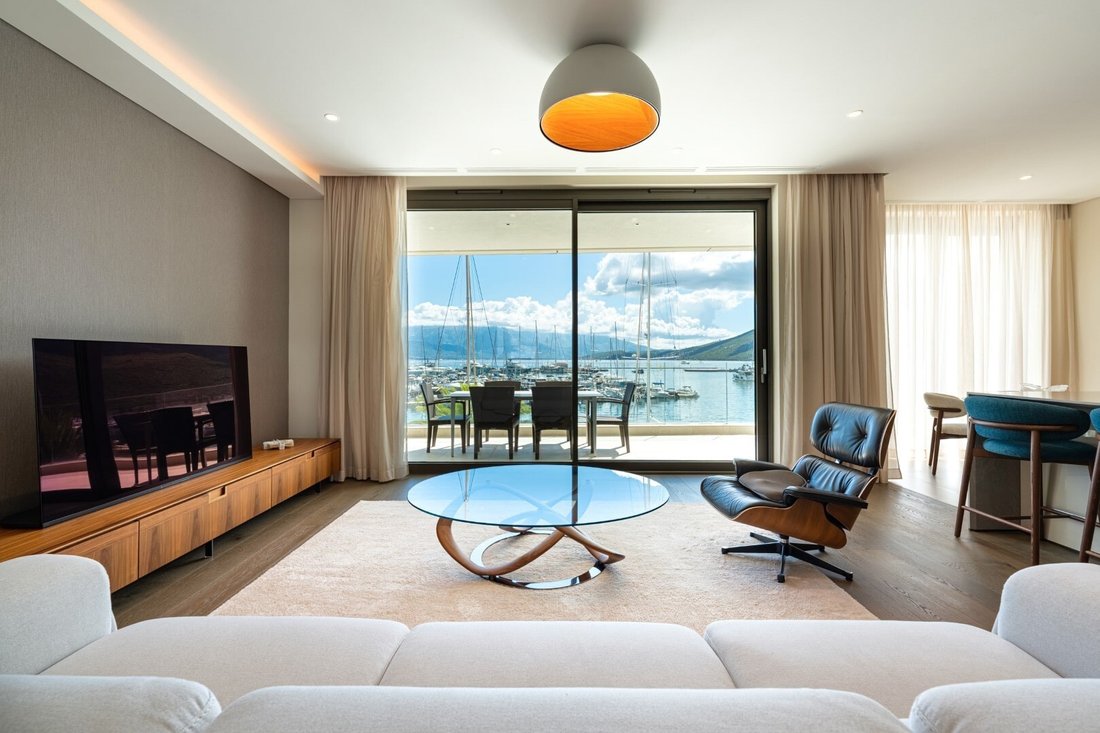 Apartment in Kumbor, Herceg Novi Municipality, Montenegro 3 - 16442937