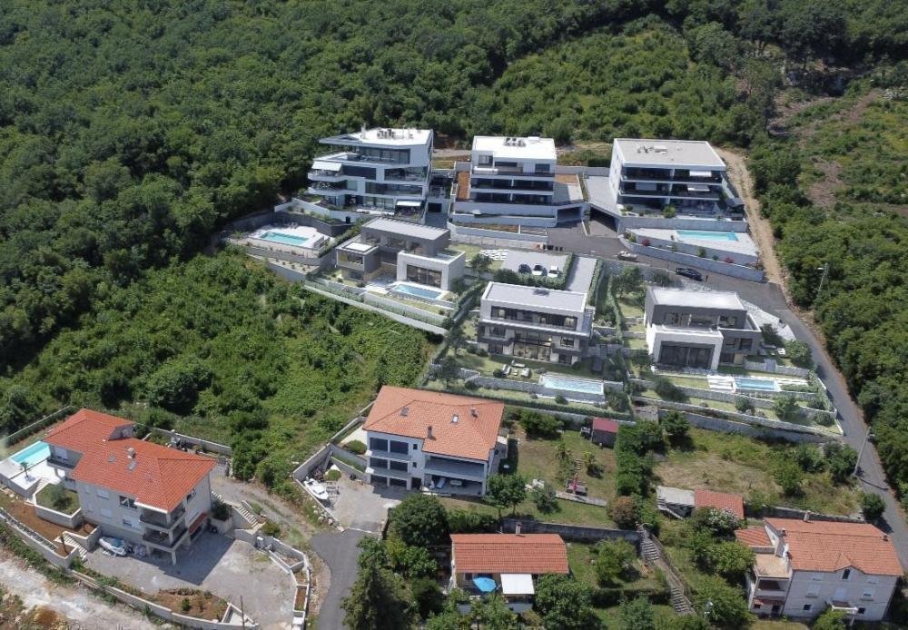 Villa in Grad Opatija, Primorje-Gorski Kotar County, Croatia 2 - 16459438