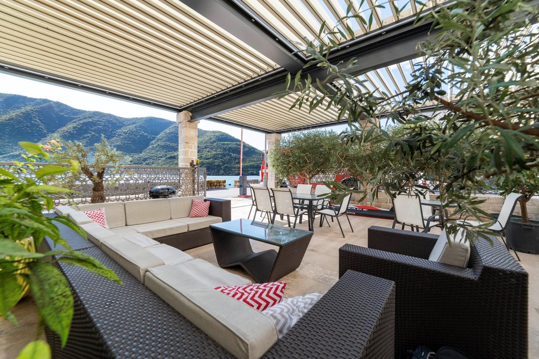 Villa in Perast, Kotor Municipality, Montenegro 4 - 16449720