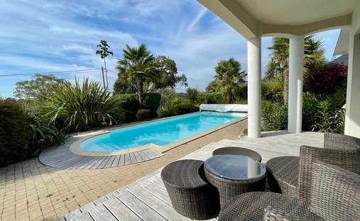 Villa in Kervaric-Kerichant-Lanveur, Lorient, France 1