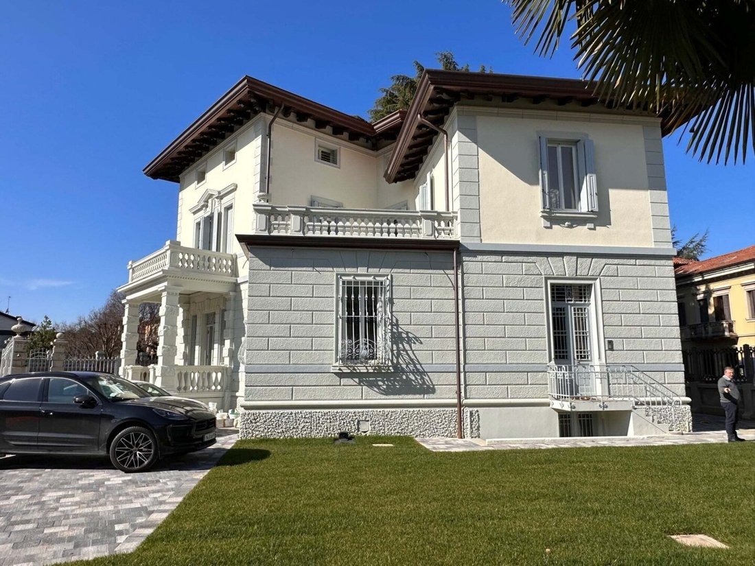 Villa in Center, Udine, Friuli – Venezia Giulia 2 - 16432396