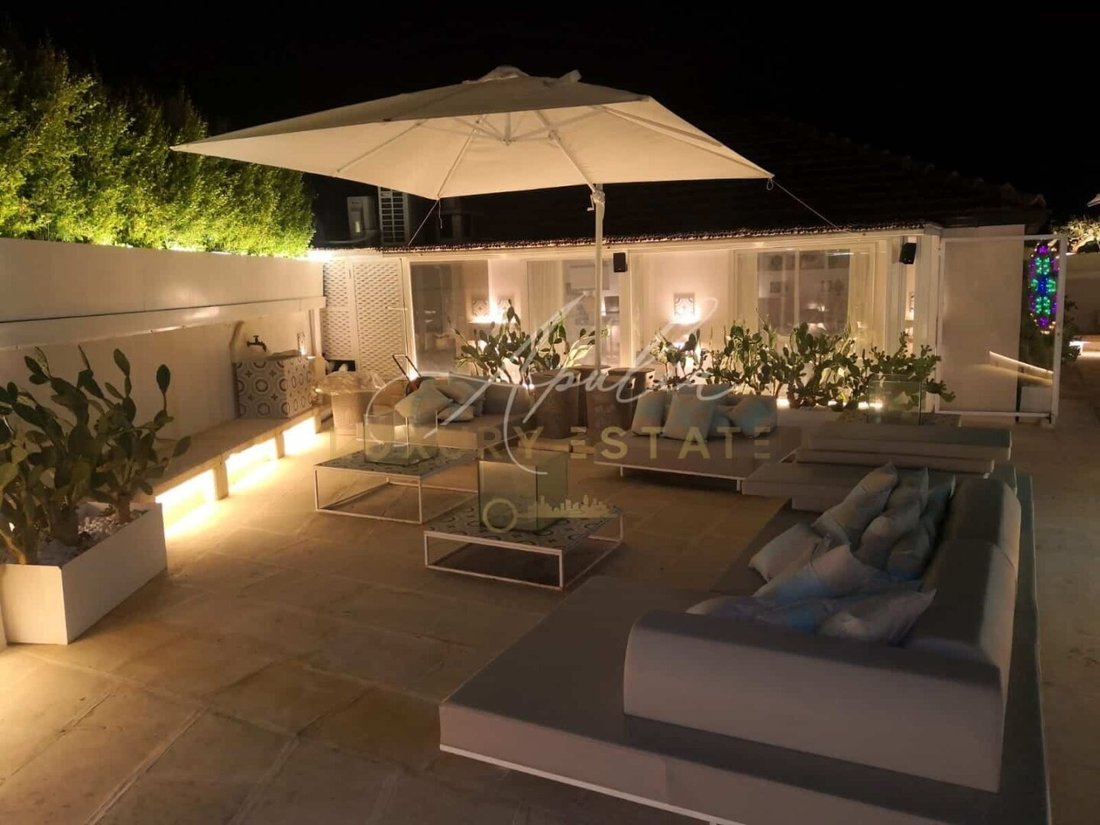 Apartment in Historic Center, Lecce, Apulia 4 - 16434648