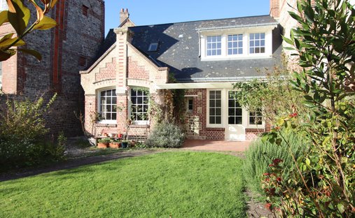 Castle for Sale in Veules-les-Roses, Normandy, France