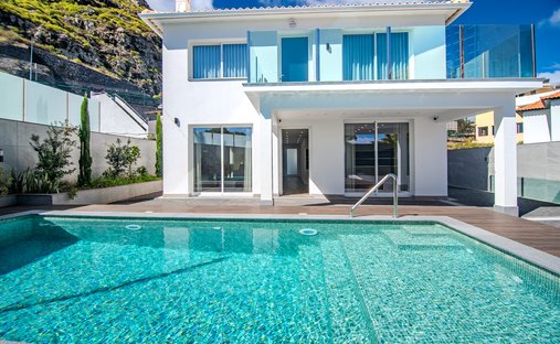 Villa in Machico, Madeira, Portugal 1
