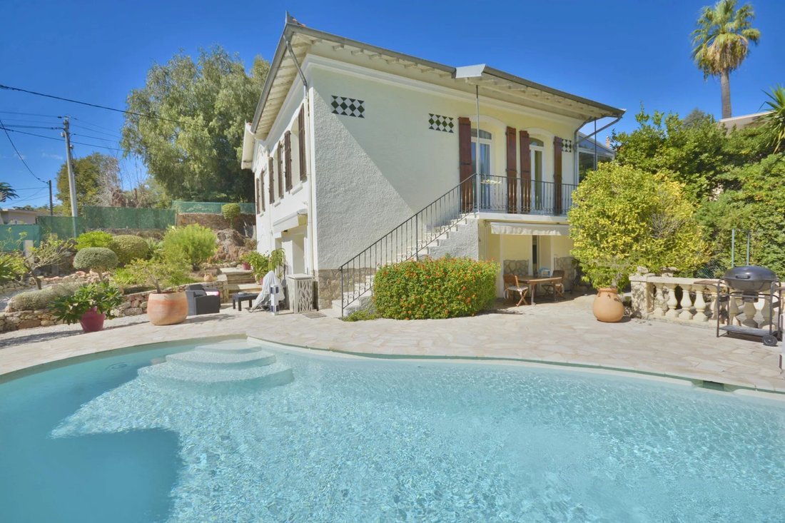 Villa in Cannes, Provence-Alpes-Côte d'Azur, France 3 - 16457037