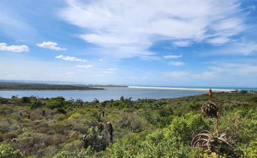 Land in Jeffreys Bay, Eastern Cape, South Africa 1
