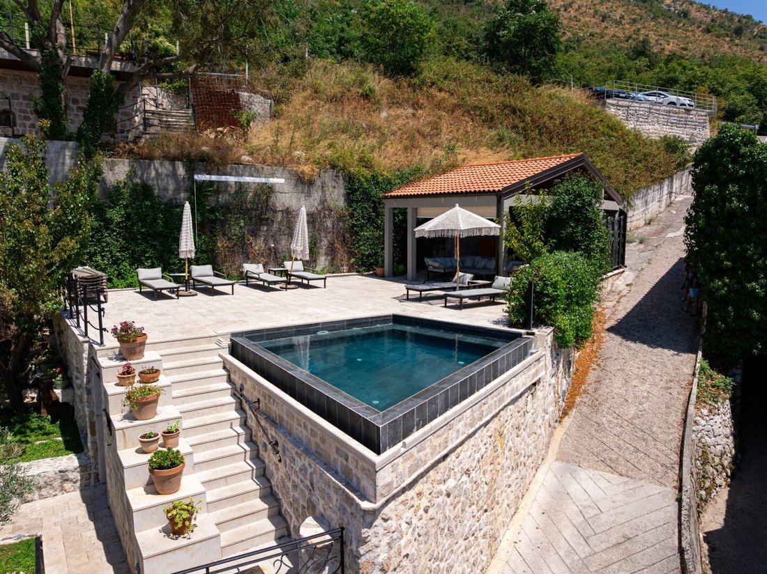Villa in Perast, Kotor Municipality, Montenegro 5 - 16448779