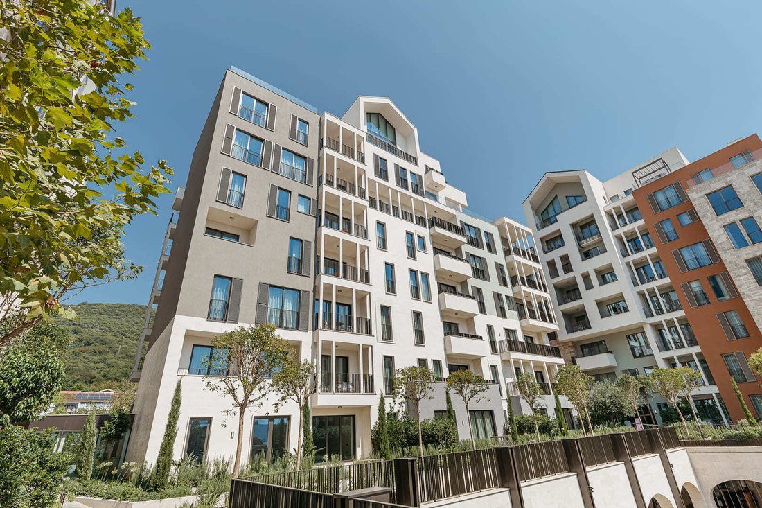 Penthouse in Tivat, Tivat Municipality, Montenegro 1 - 16420772