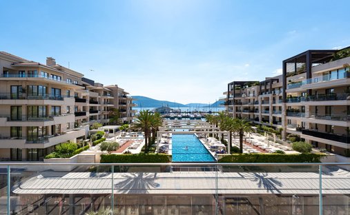Apartment in Tivat, Tivat Municipality, Montenegro 1