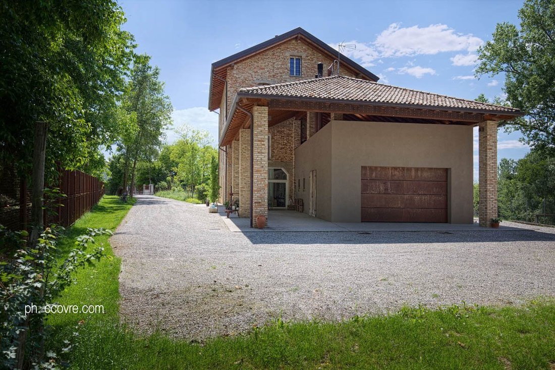 Villa in Azzano Decimo, Friuli – Venezia Giulia, Italy 1 - 16444750