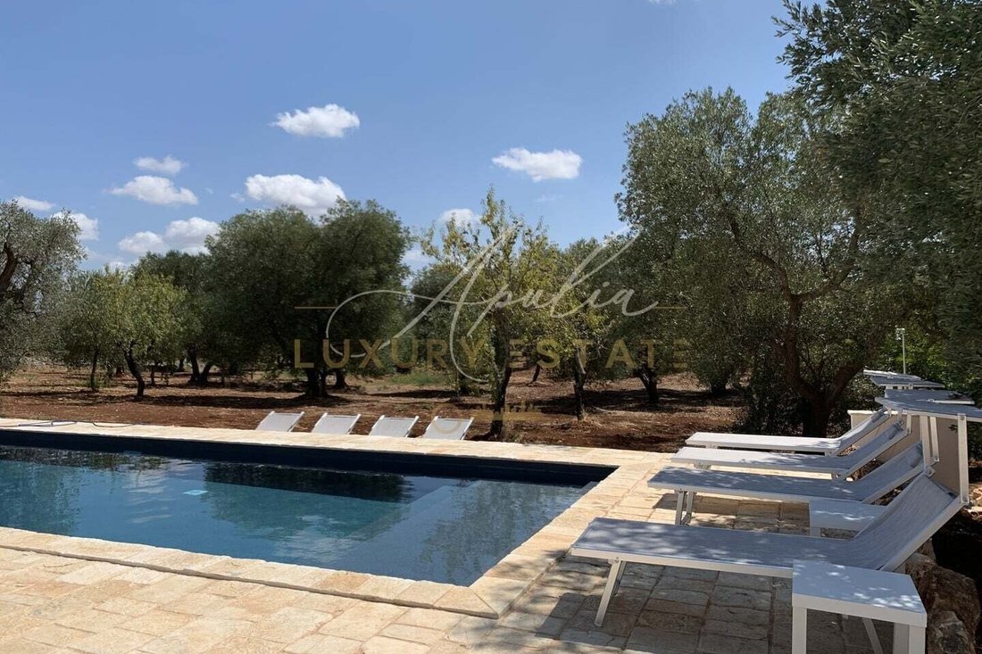 Villa in Ceglie Messapica, Apulia, Italy 4 - 16434378