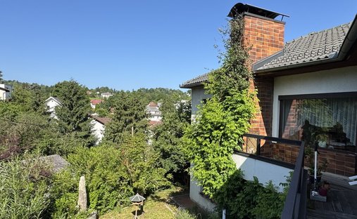 Villa in Linz, Upper Austria, Austria 1