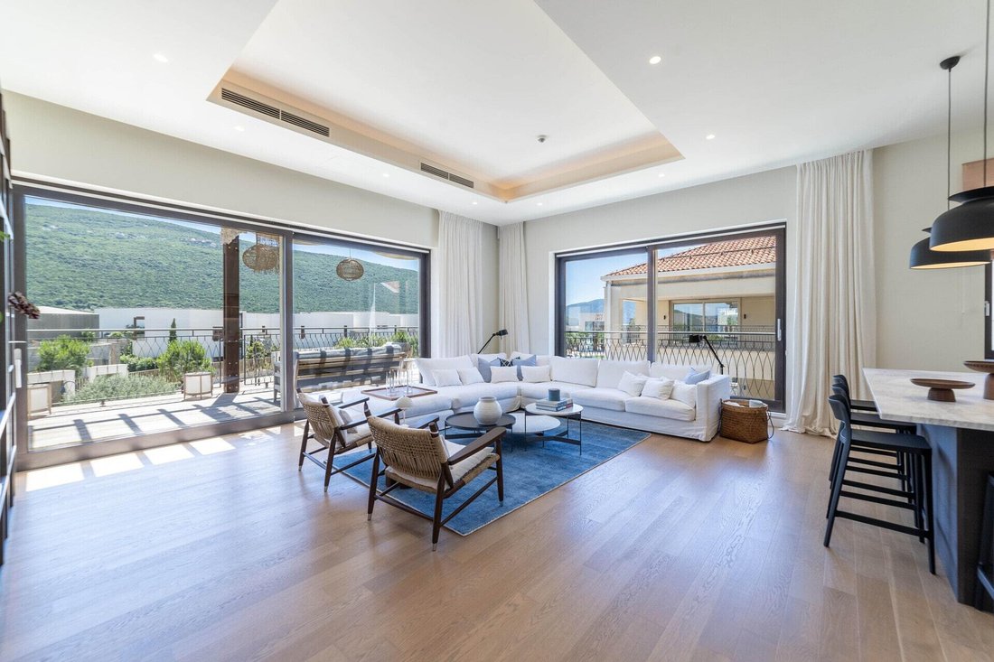 Apartment in Kumbor, Herceg Novi Municipality, Montenegro 5 - 16441583