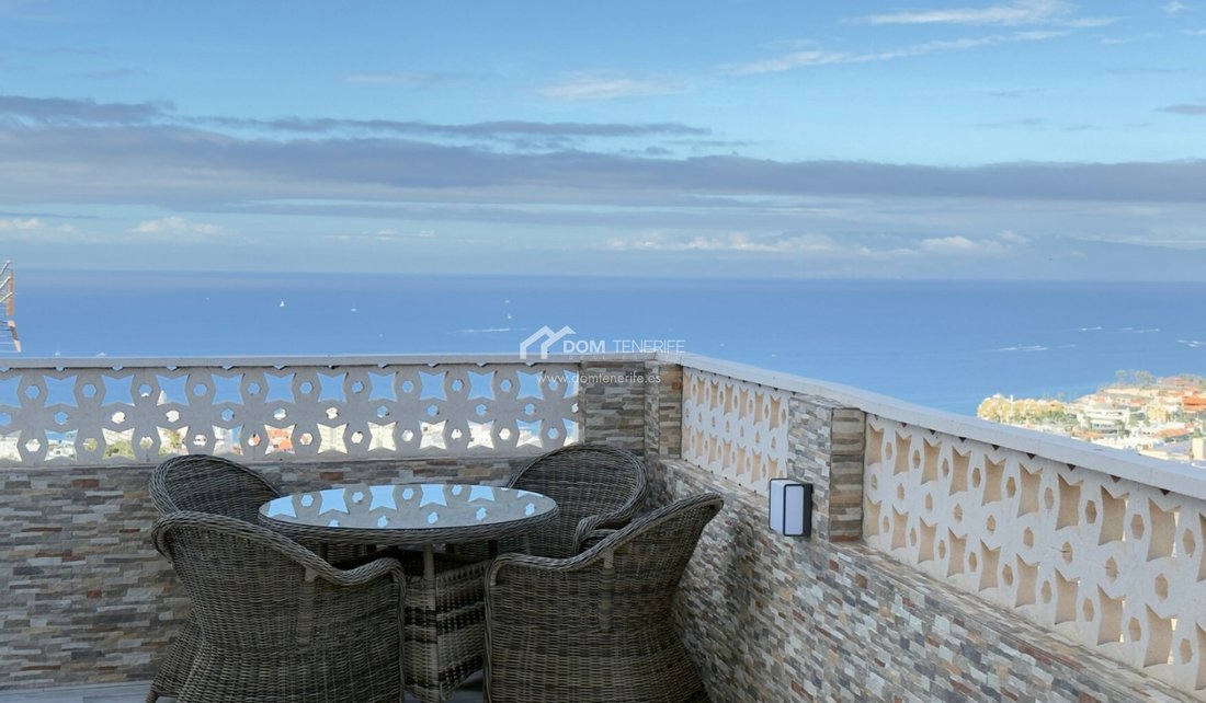 Townhouse in Costa Adeje, Adeje, Canary Islands 1 - 16451086