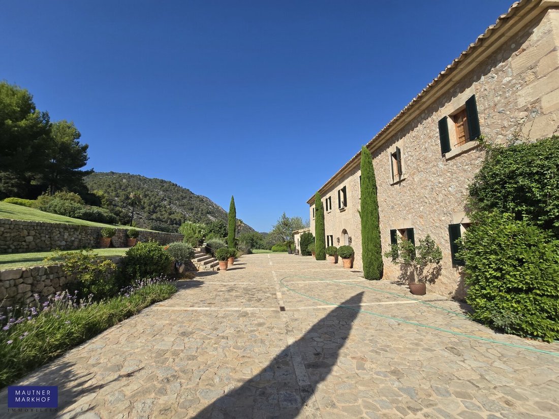 Finca in Pollenca, Balearic Islands, Spain 1 - 16430078