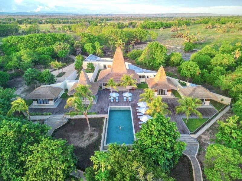 Villa in Kecamatan Wewewa Timur, East Nusa Tenggara, Indonesia 1 - 16459696