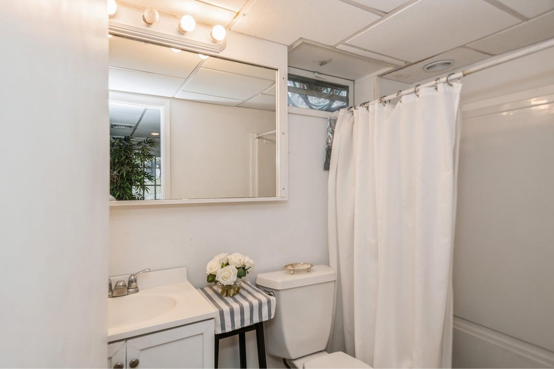 Sag Harbor, New York, United States 3 - 16417943