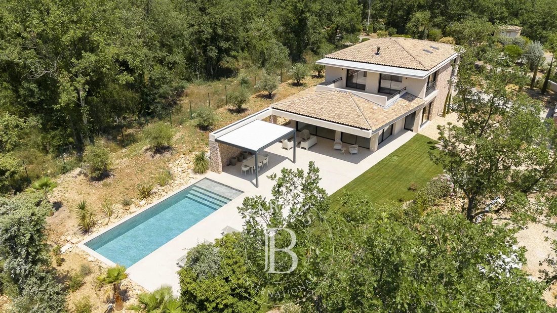 Villa in Tourrettes, Provence-Alpes-Côte d'Azur, France 2 - 16415792