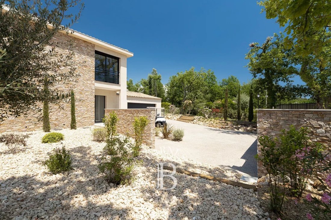 Villa in Tourrettes, Provence-Alpes-Côte d'Azur, France 4 - 16415792