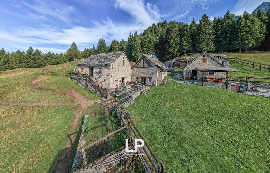 Chalet in Varzo, Piedmont, Italy 1 - 16453764