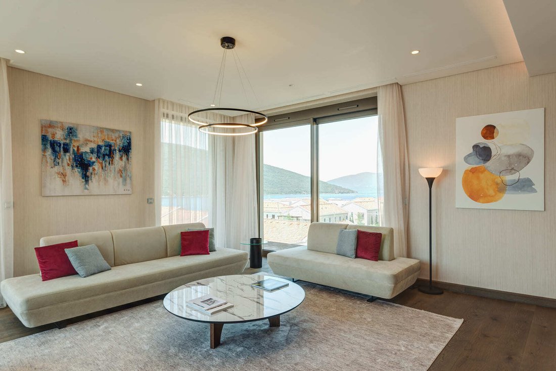 Penthouse in Kumbor, Herceg Novi Municipality, Montenegro 4 - 16443894