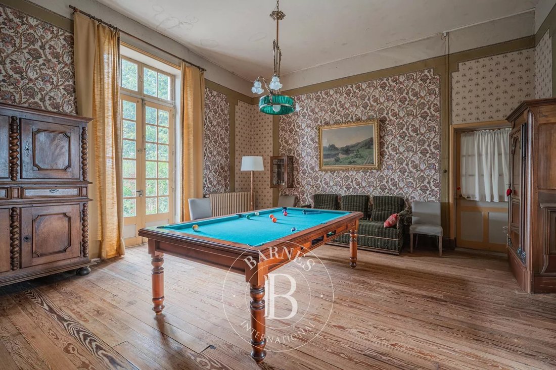 Finca en Maubec, Auvernia-Ródano-Alpes, Francia 5 - 16458720