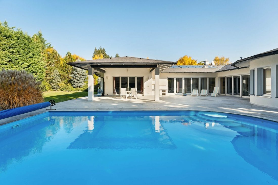 Bungalow in Wiener Neustadt, Lower Austria, Austria 1 - 16454376