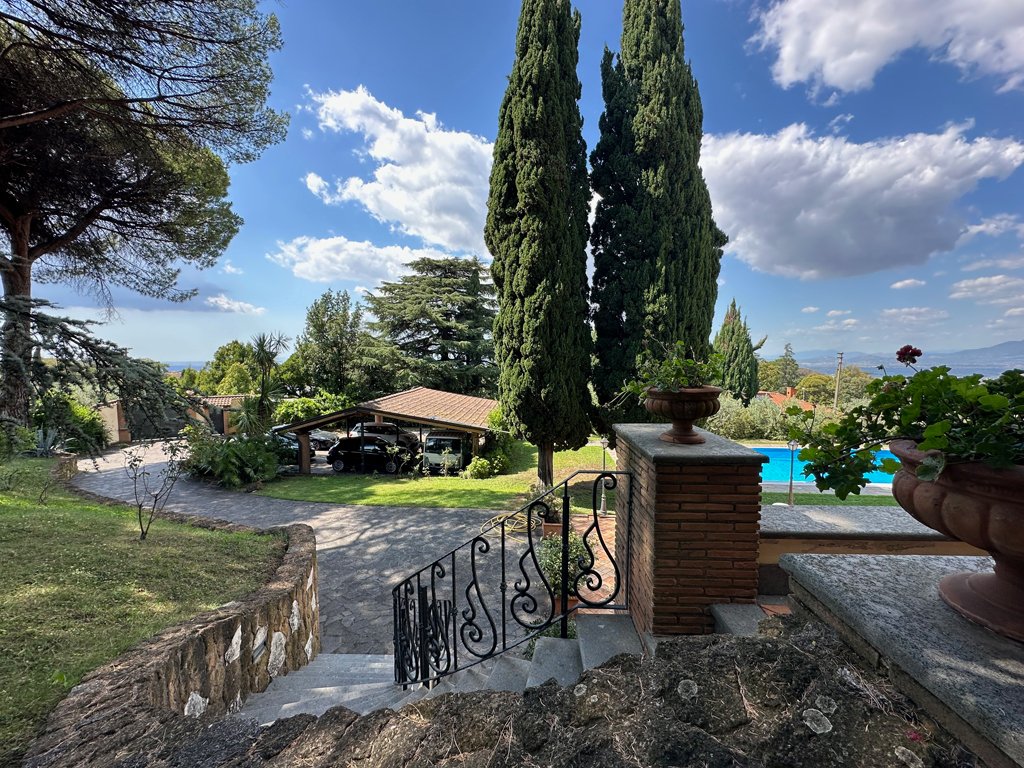 Villa in Monte Porzio Catone, Lazio, Italy 3 - 16415024