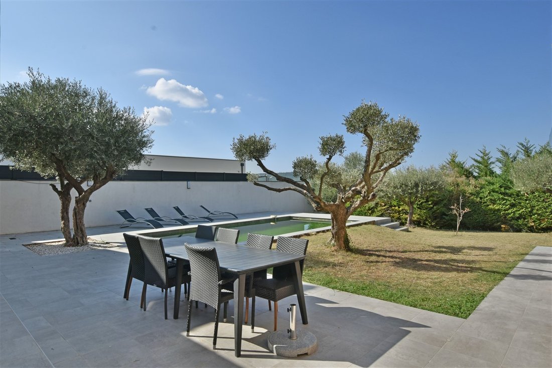 Villa in Saint-Dionisy, Occitania, France 2 - 16409747