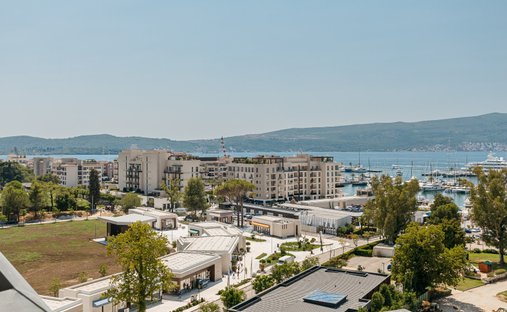 Apartment in Tivat, Tivat Municipality, Montenegro 1