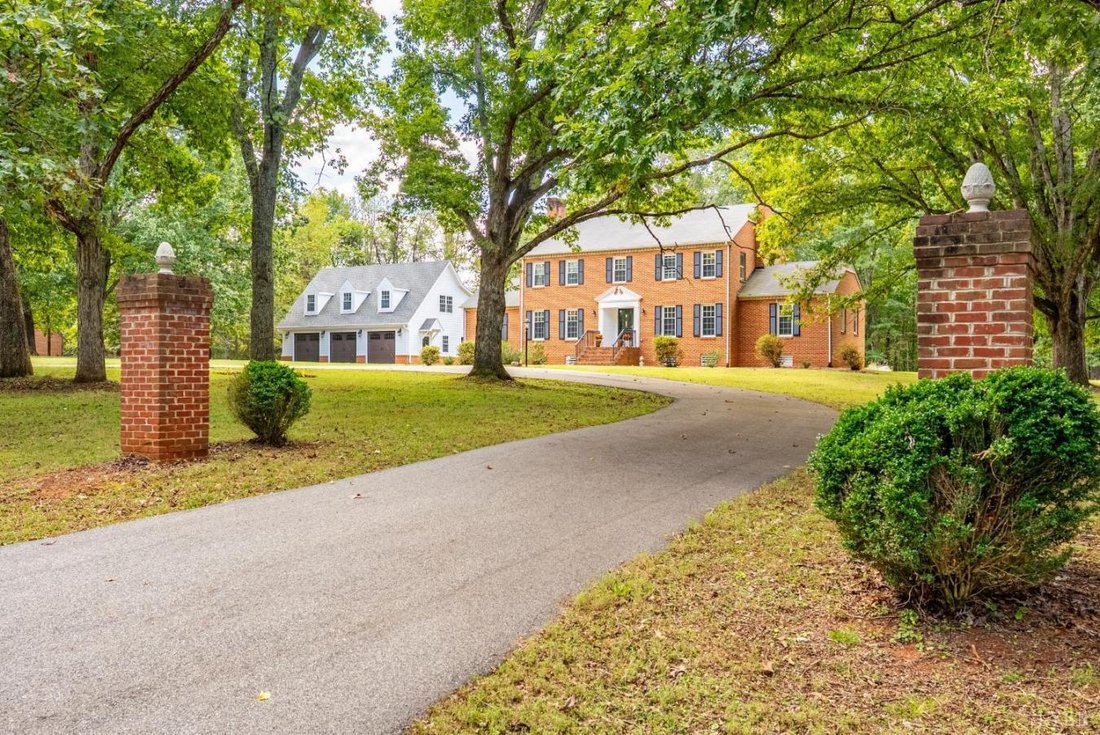 House in Madison Heights, Virginia, United States 2 - 16419410