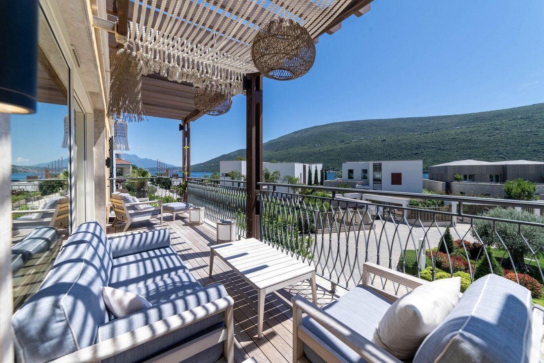 Apartment in Kumbor, Herceg Novi Municipality, Montenegro 3 - 16441583