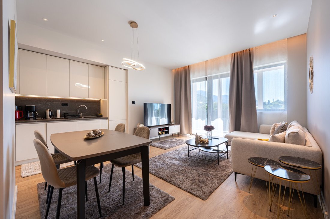 Apartment in Tivat, Tivat Municipality, Montenegro 4 - 16420757