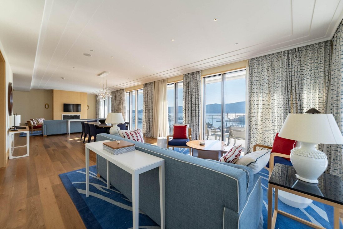 Penthouse in Tivat, Tivat Municipality, Montenegro 4 - 16431411