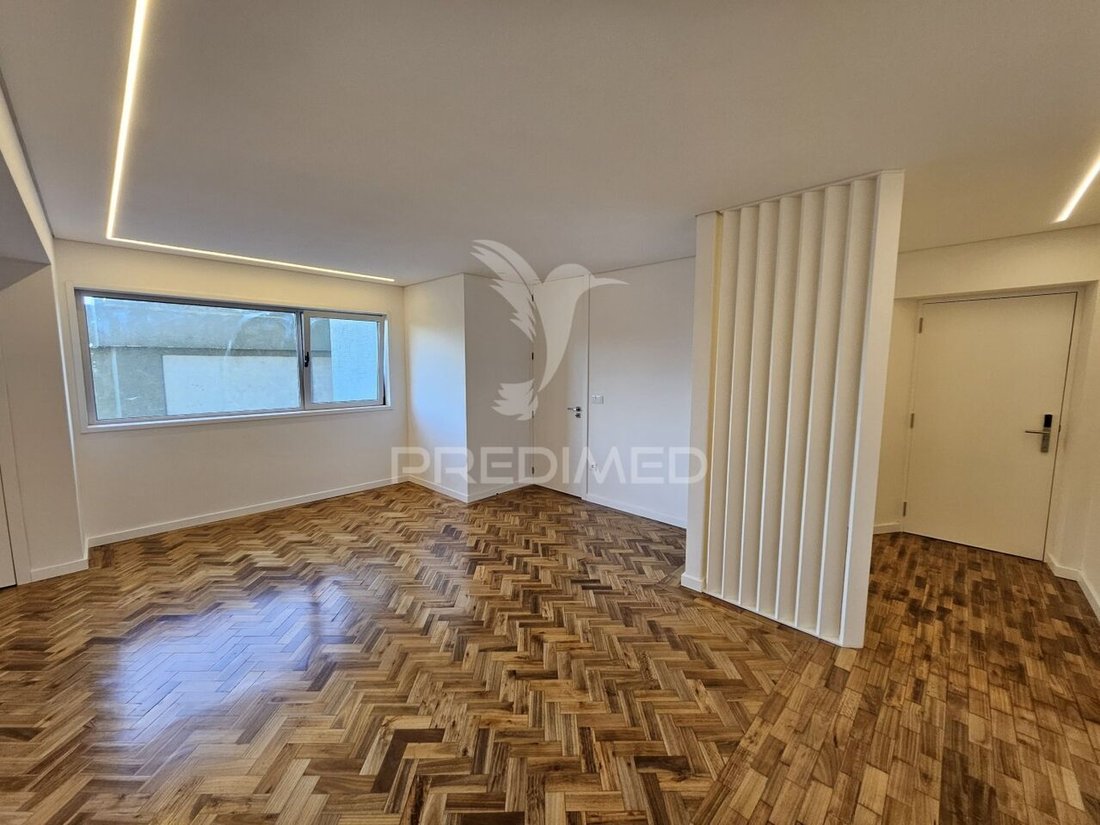 Apartment in Cedofeita, Santo Ildefonso, Se, Miragaia, Sao Nicolau e Vitoria, Porto District, Portugal 1 - 16459995