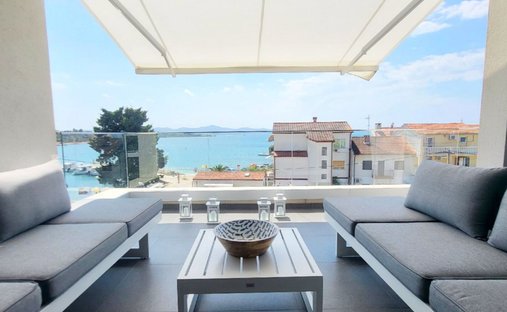 Apartment in Mjesni odbor Bokanjac, Zadar, Zadar County 1