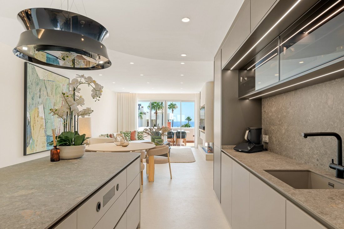 Apartment in Estepona, Andalusia, Spain 5 - 16459912