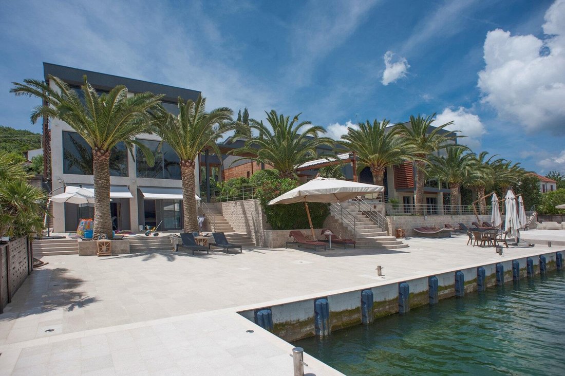Estate in Đuraševići, Tivat Municipality, Montenegro 3 - 16462336