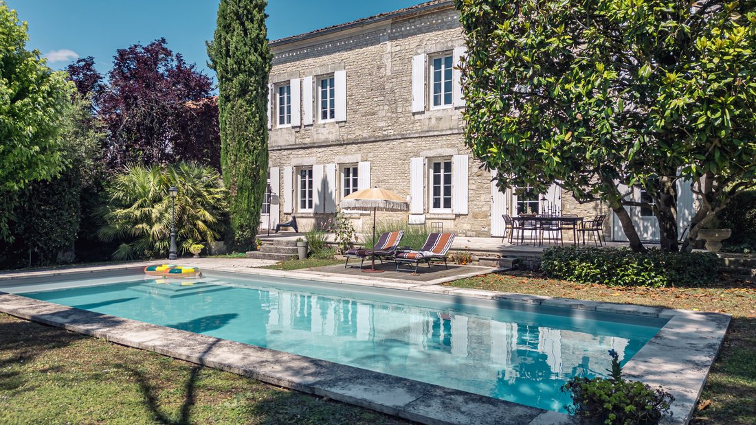 House in Angoulême, Nouvelle-Aquitaine, France 3 - 16460690