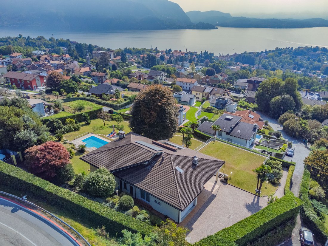 Villa in Arizzano, Piedmont, Italy 2 - 16460721