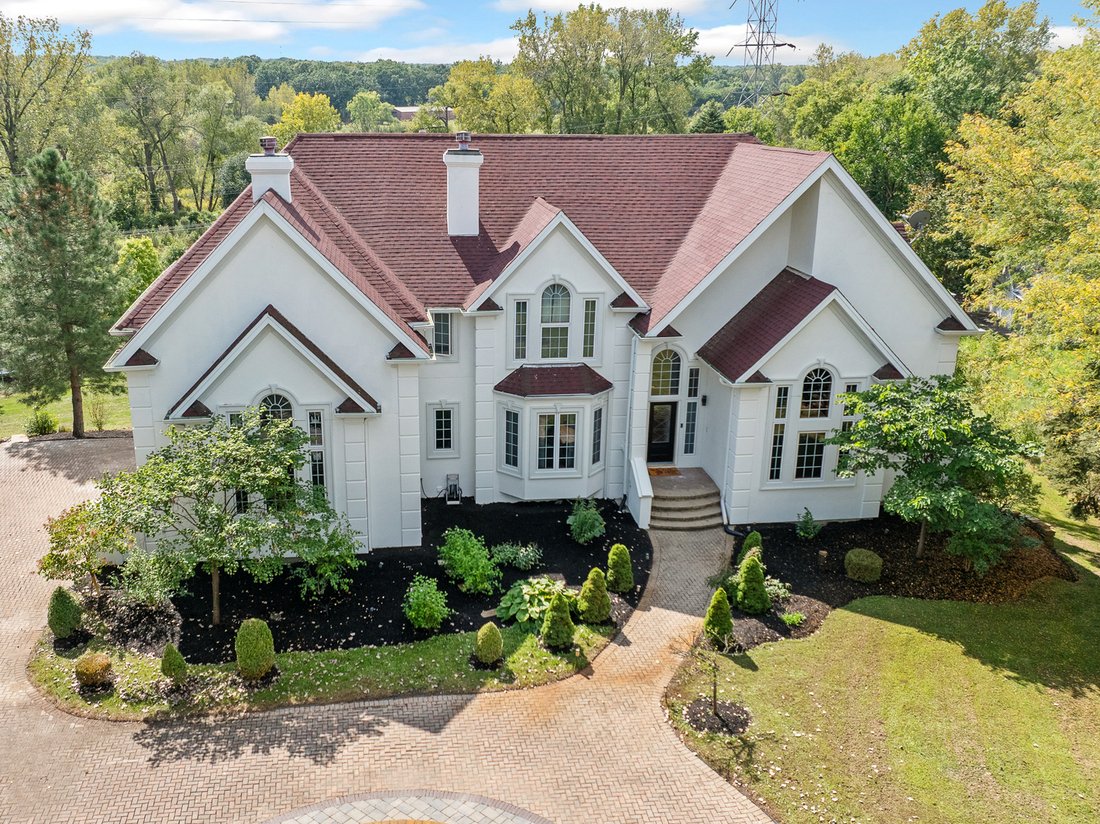 House in Lemont, Illinois, United States 1 - 16460620