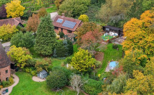 Bungalow in Horsmonden, England, United Kingdom 1