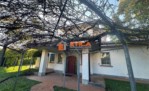 Villa in Nord, Treviglio, Lombardy 1