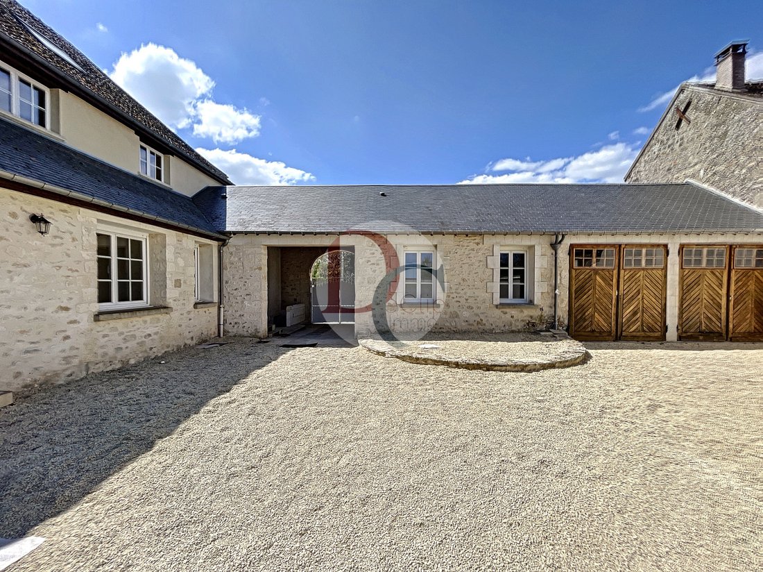 House in Senlis, Hauts-de-France, France 3 - 16461742